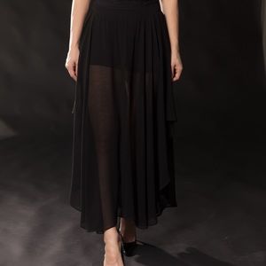 Zara maxi skirt S